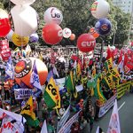 Manifestação reúne mais de 15 mil na Paulista